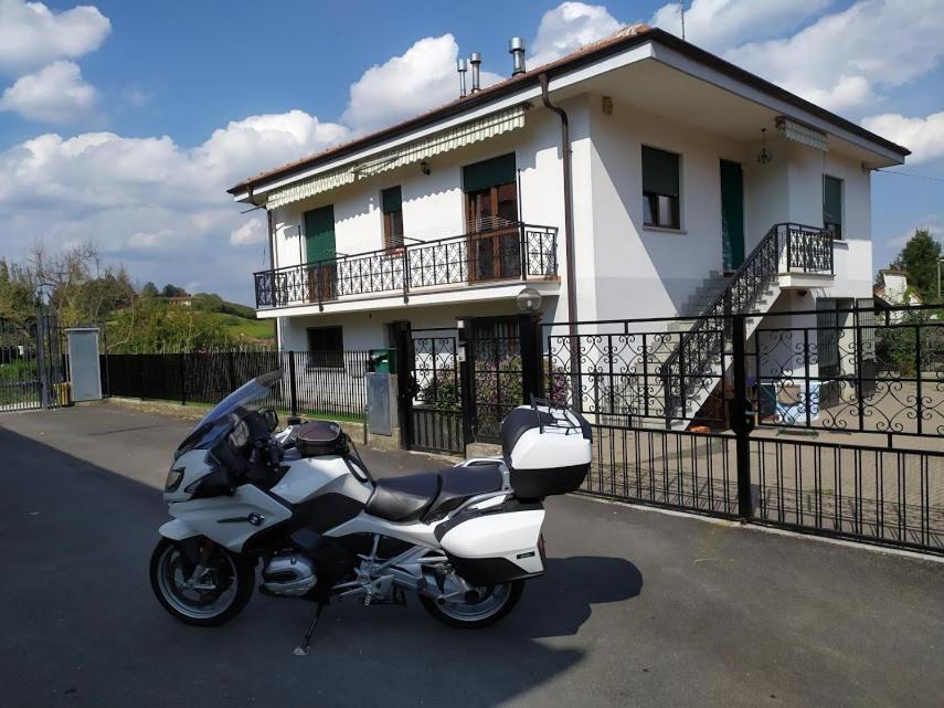 Astixio Villa San Damiano d'Asti Exterior photo